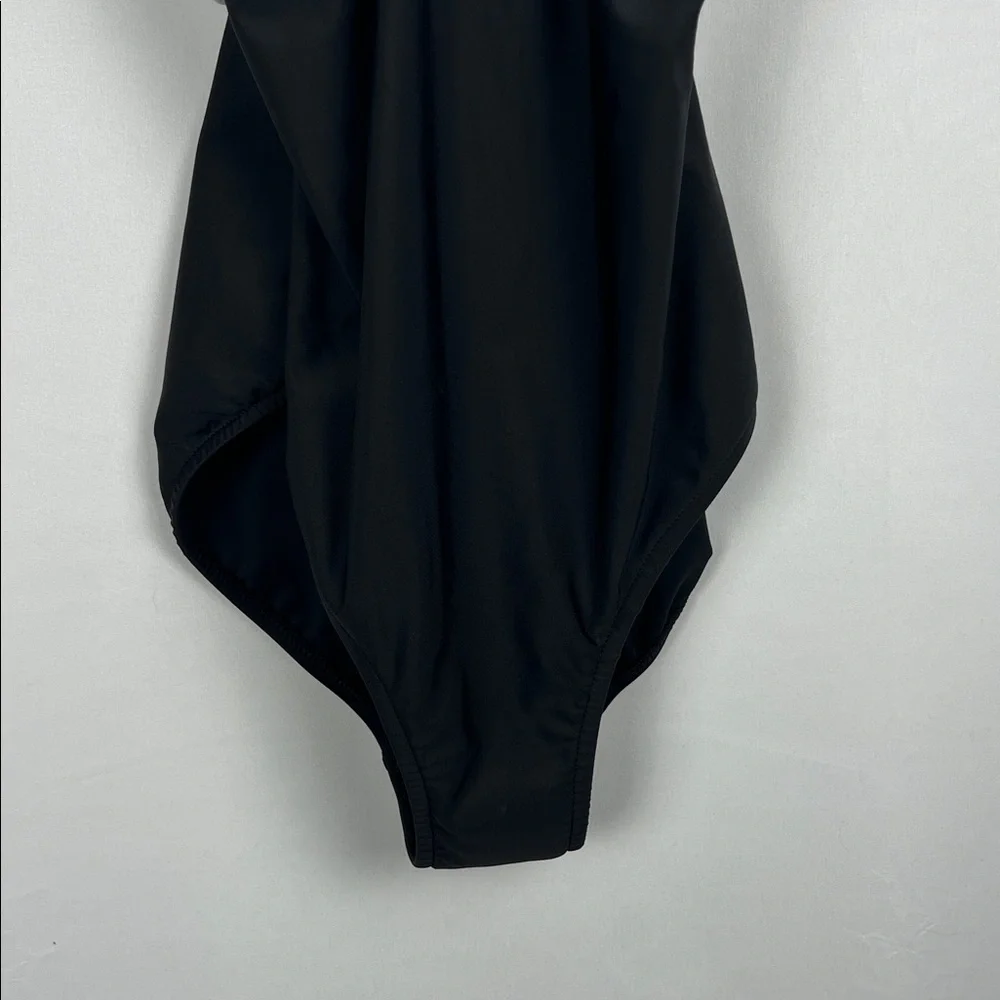 NWOT Venus Black and White Swimsuit‎